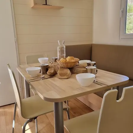 Camping Les Lodges Du Tarn Kamp alanı Mostuéjouls